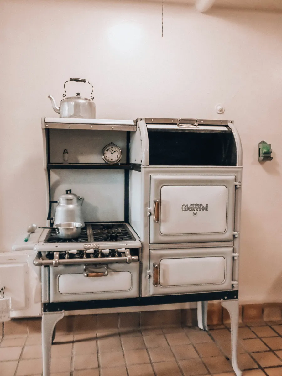 Vintage Glenwood Cast Iron Kitchen Stove with Oven