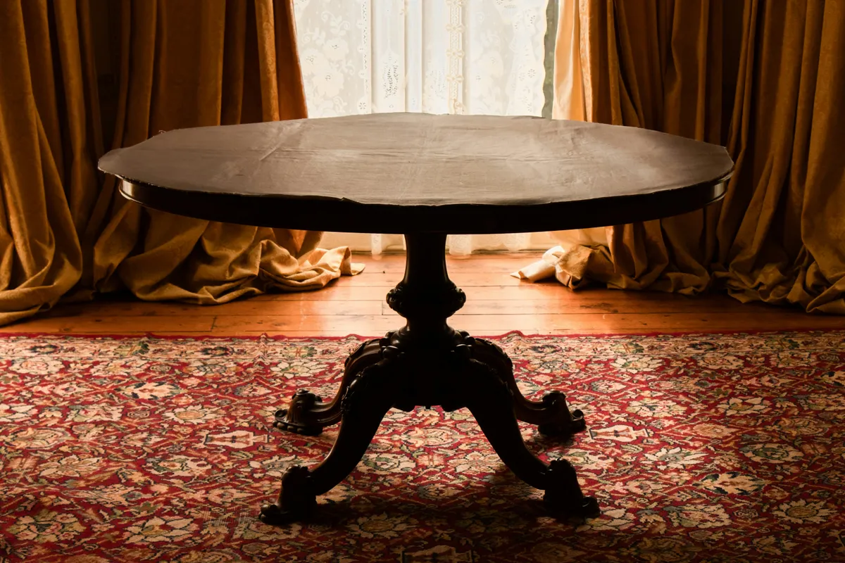 Victorian Ebonised Pedestal Dining Table