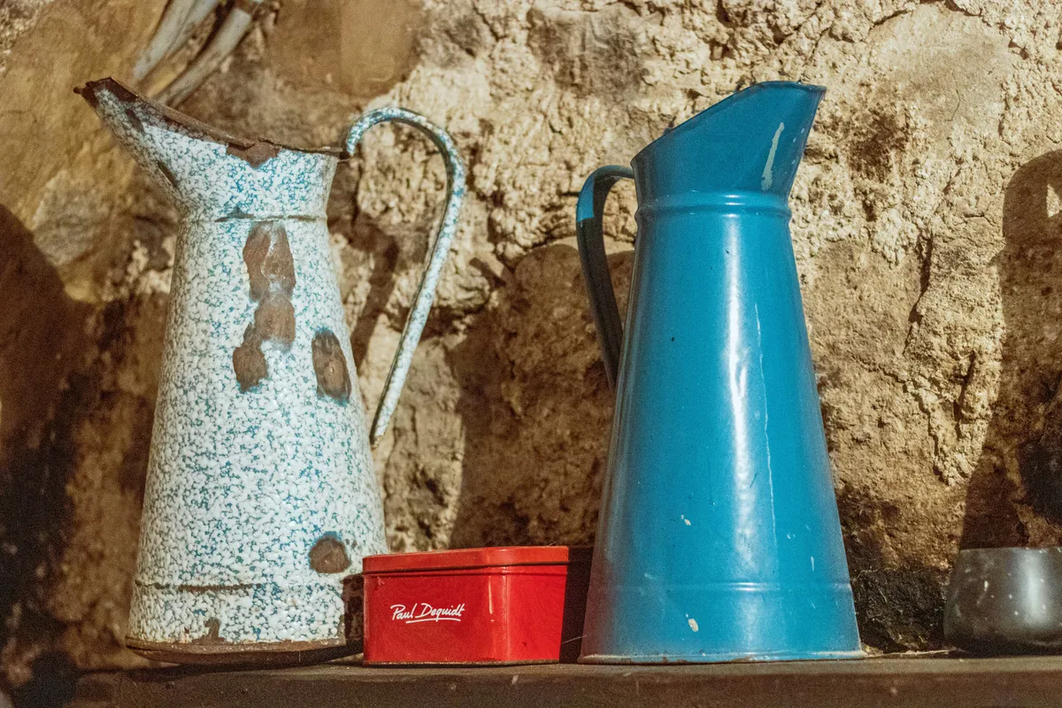Vintage Enamelware Pitchers - Blue & Speckled Set