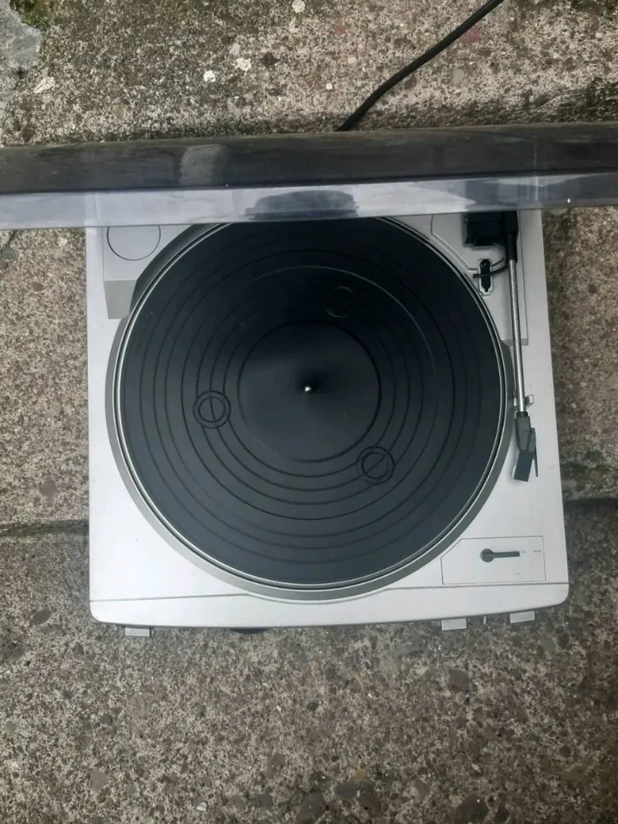 Vintage Record Player Turntable - White Mid-Century